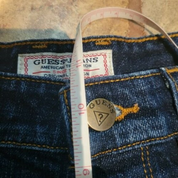Guess Jean Shorts Blue Denim Distressed Raw Hem Triangle Logo Womens Size 28 - Picture 9 of 11